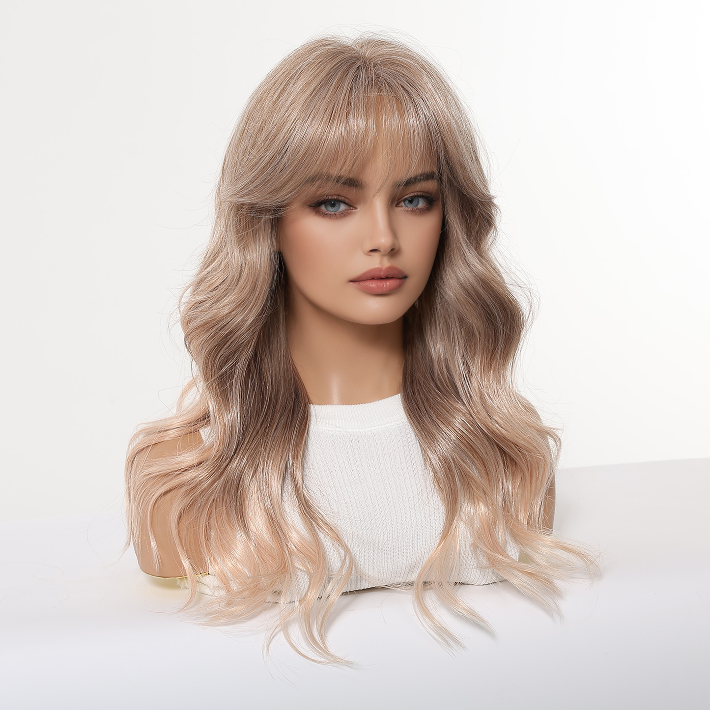 ash blonde body wave wig honey highlights 20 inch detail close-up