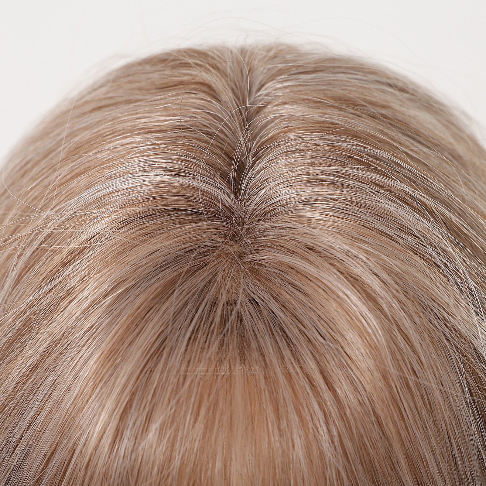 ash blonde body wave wig golden highlights texture detail
